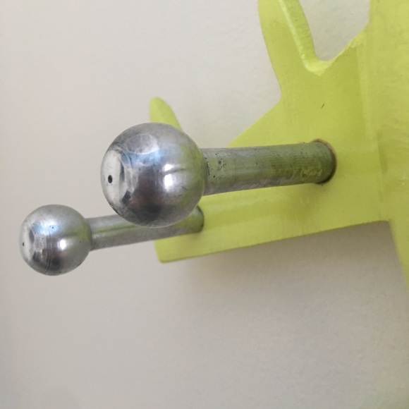 Light green plane wall hook - Picture 7 of 12